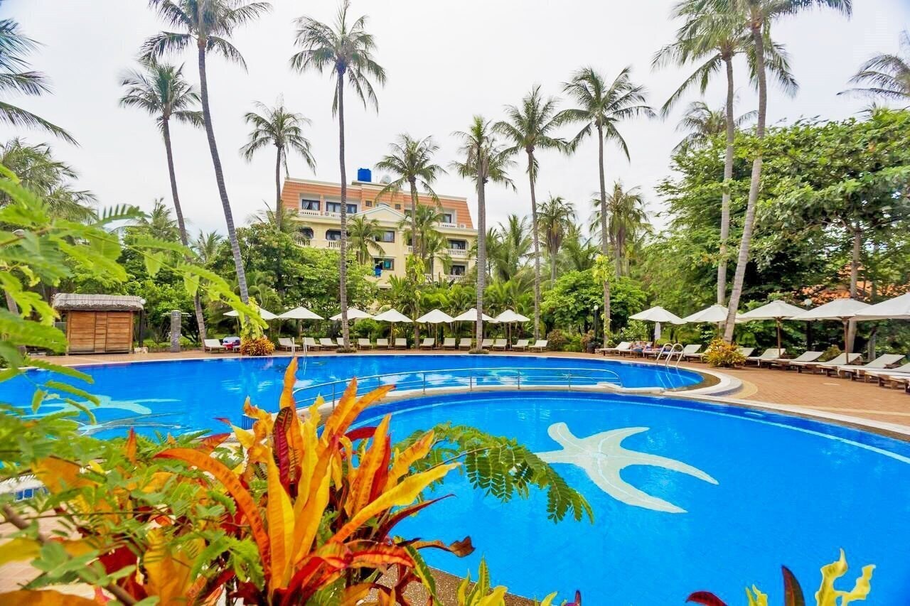 Отель Dessole Beach Resort Mui Ne (ex. Dessole Sea Lion Beach Resort Ke Ga) 4*